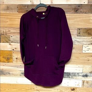 Xersion size Large Super Soft Maroon Hooded Tunic Length Sweatshirt with Pockets